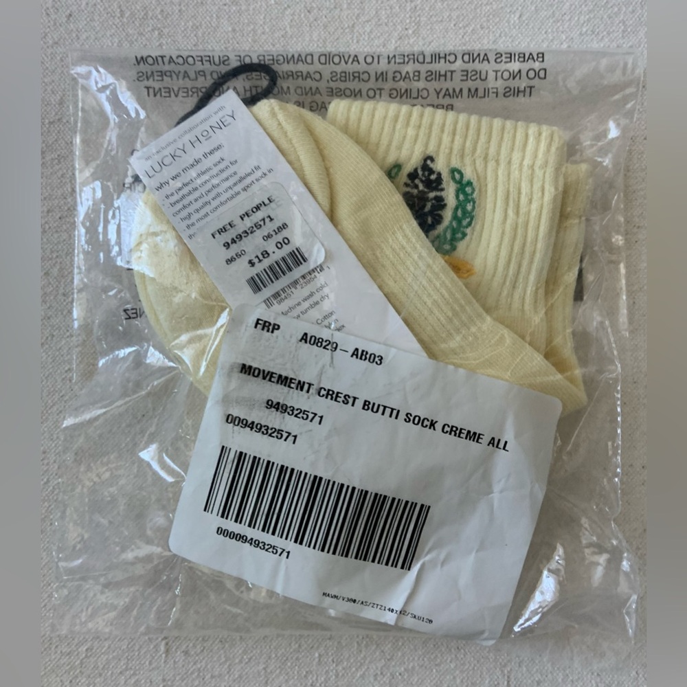 FP Movement ~ Cream Color Embroidered Socks With Crest Buti ~ *NWT & Packaging - Picture 3 of 13